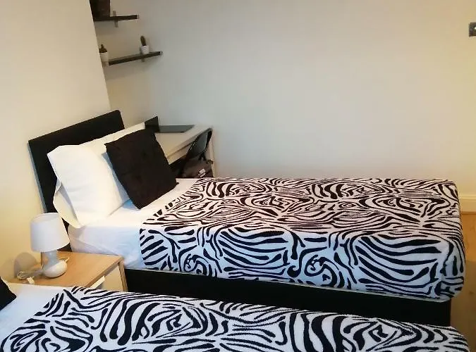 Dream Time Apartments-Aqua Suite